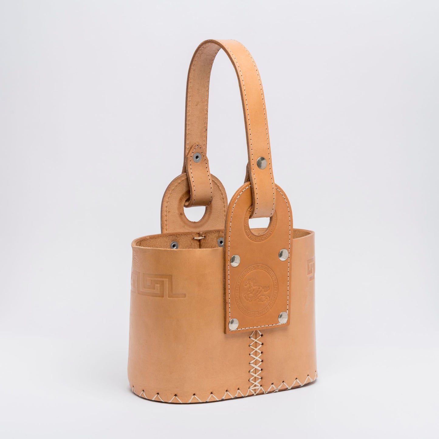 Premium Oval Carrier